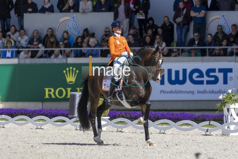 VAN DER PUTTEN Marieke TORVESLETTENS TITANIUM_Aachen_20240707_SS350446.jpg